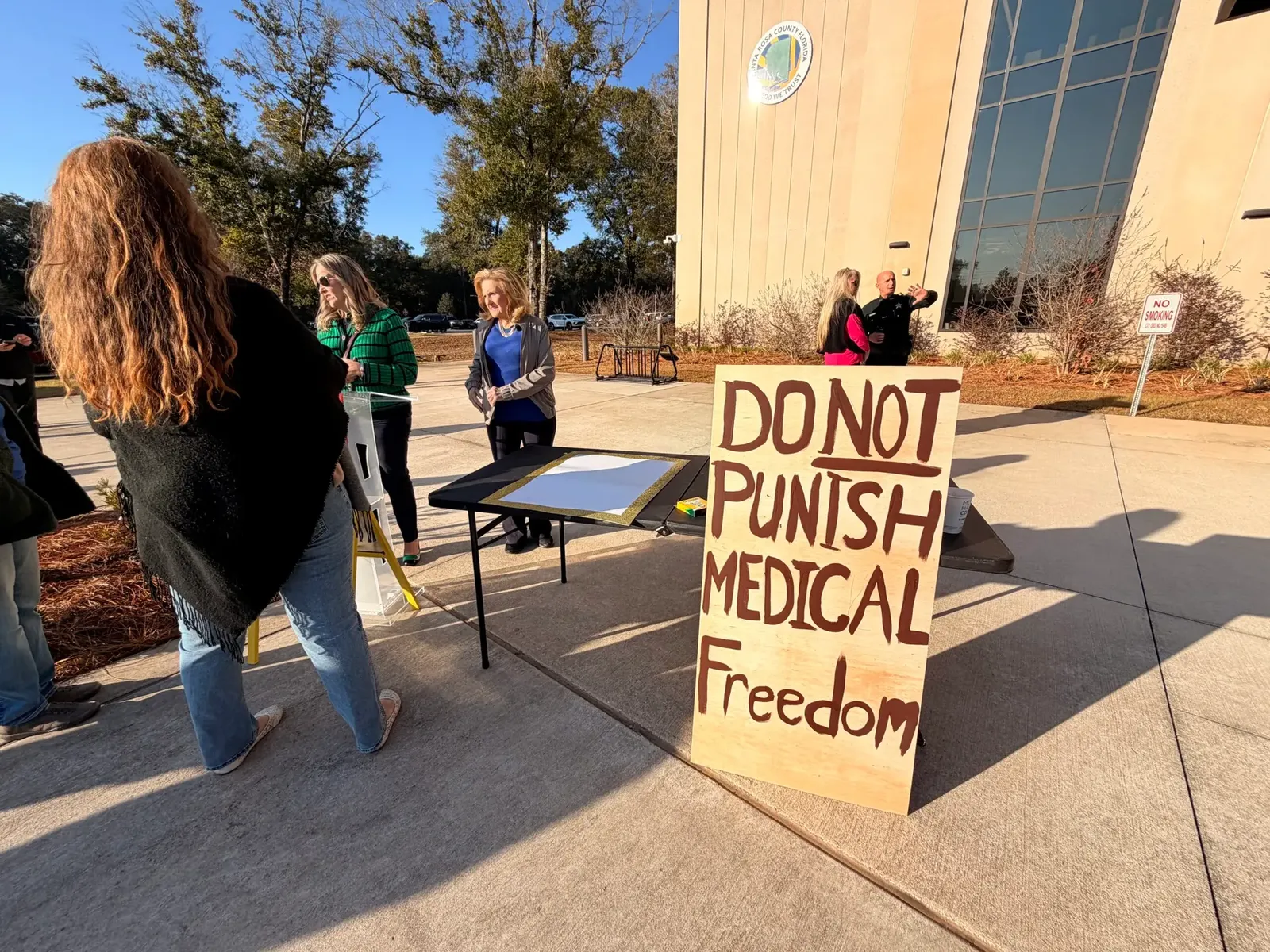 Protest sign: Do Not Punish Medical Freedom